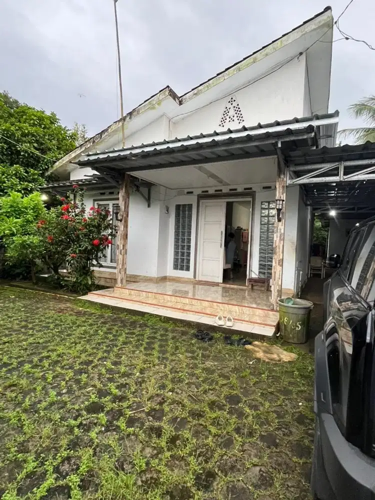 DIJUAL RUMAH + TANAH LUAS