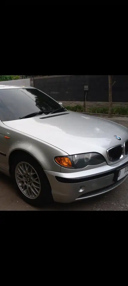 BMW 318i' 03 (D) super mulus