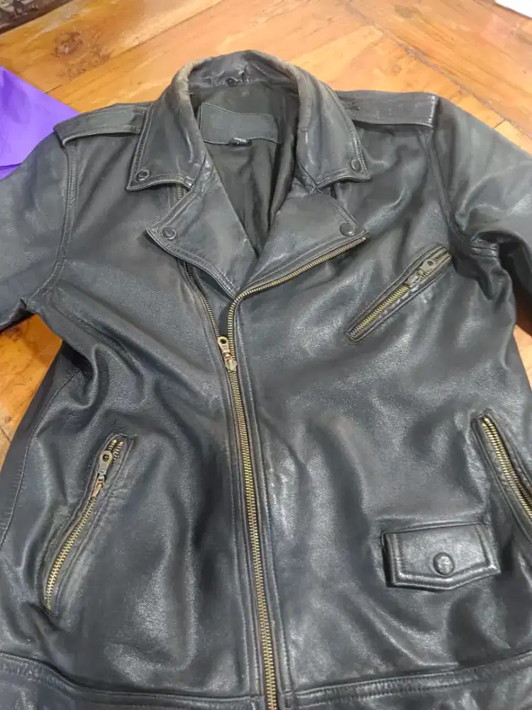 Jaket kulit bekas leather detail baca deskripsi