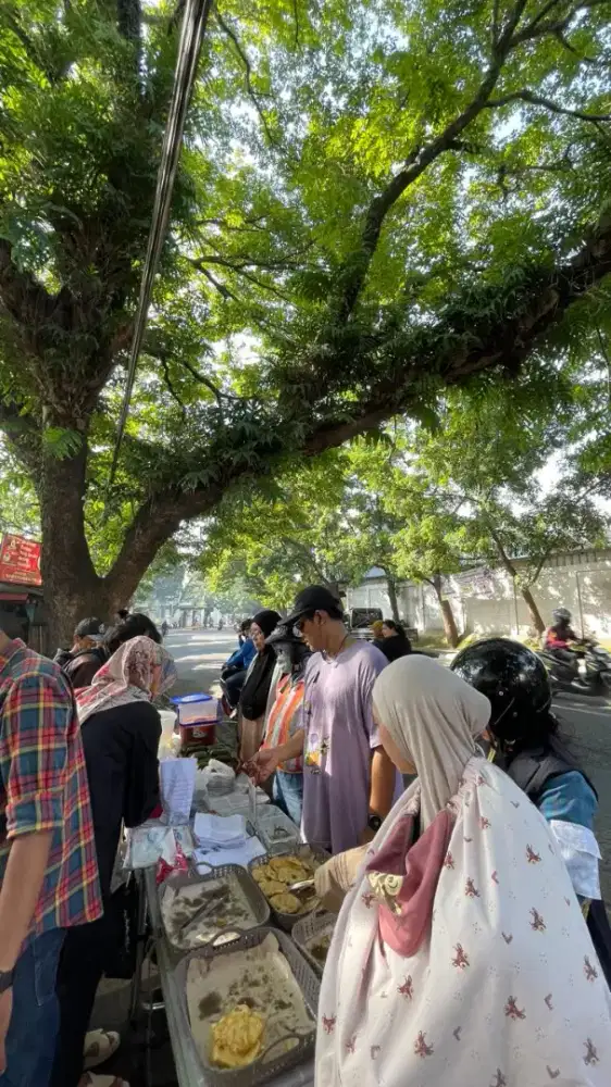 Lowongan leupeut banjur Manel