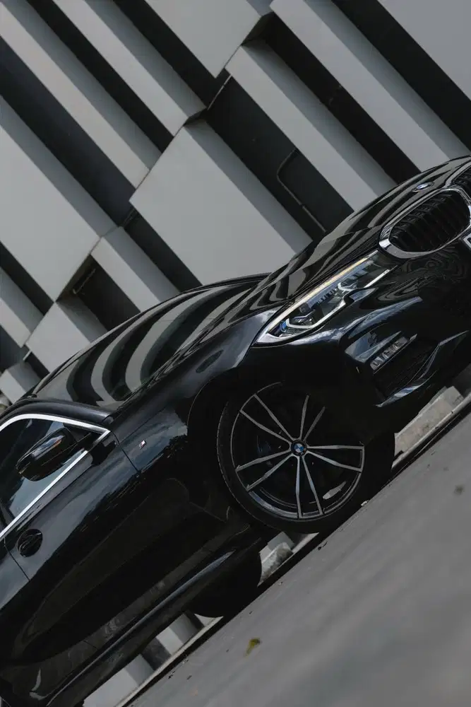 BMW G20 330i AT NIK 2021 CBU KM 27 RIBU TANGAN PERTAMA