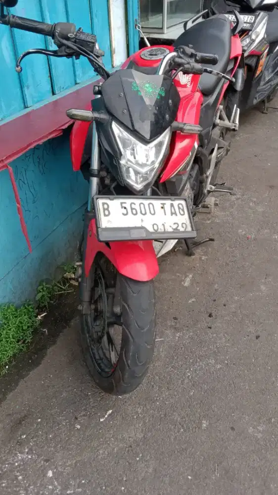 Di jual Honda CBR 150R THN 2018