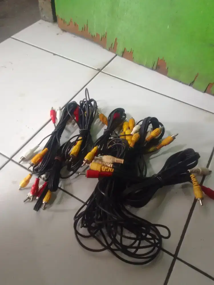 Kabel RCA 3.3 dan 1.1