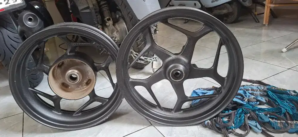 Velg motor pcx 160 mulus