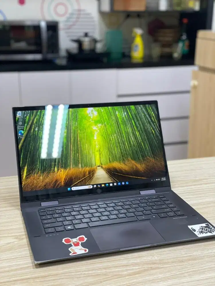 Laptop HP ENVY X360 Convertible