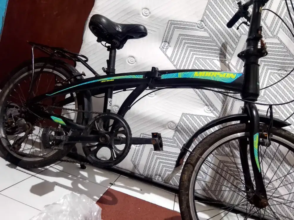 Sepeda lipat morison UK 20