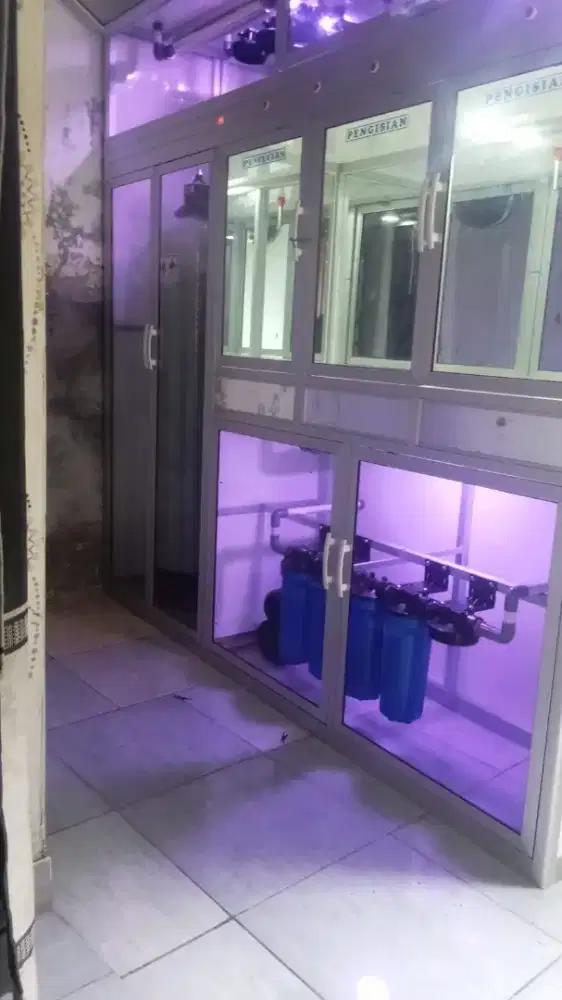 Depot isi ulang air minum galon