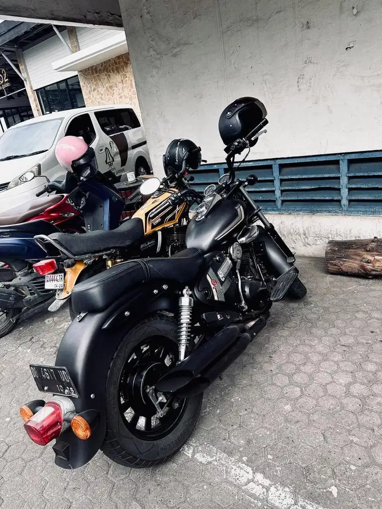 Di jual benelli motobi 200cc warna hitam
