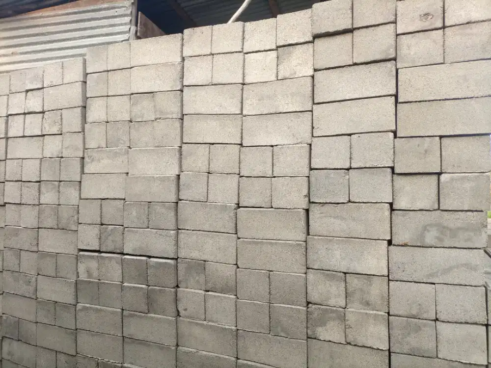 Konblok ukuran 6 dan 8