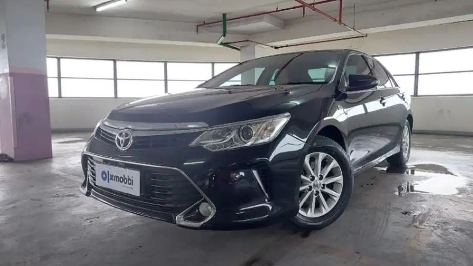 DP 12 JUTA Toyota Camry 2.5 G Bensin-AT 2017 SAO