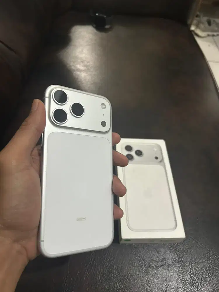 Iphone 17 promax ibox silver langka 256gb