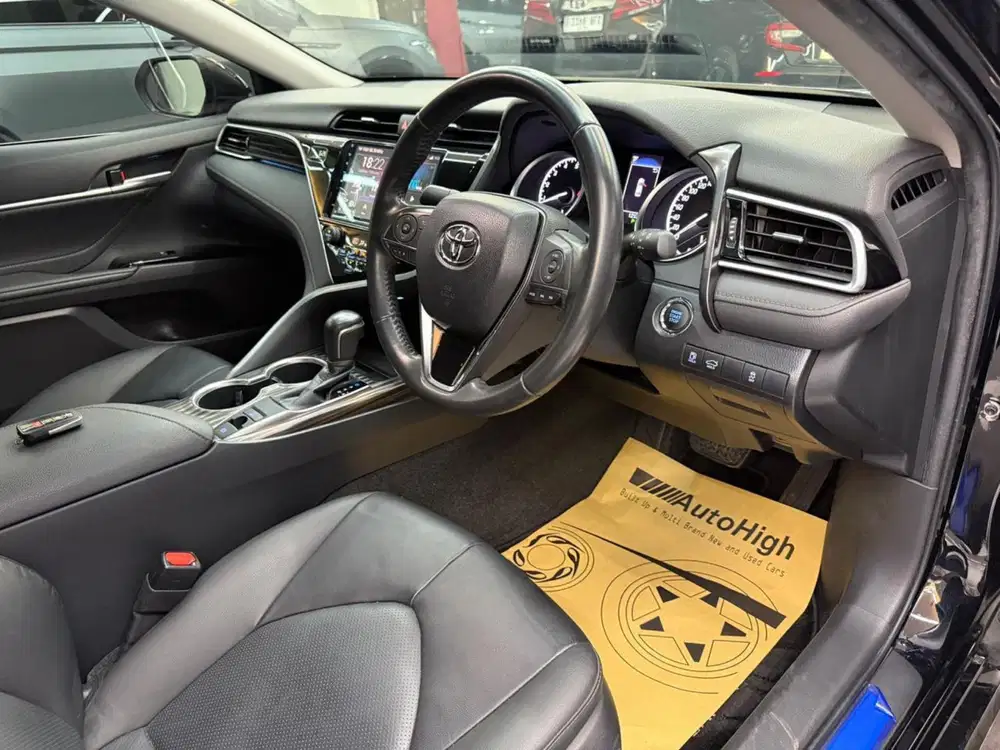 DP10% [Km12.000] Camry V 2020 Black Reg 2021 #AUTOHIGH