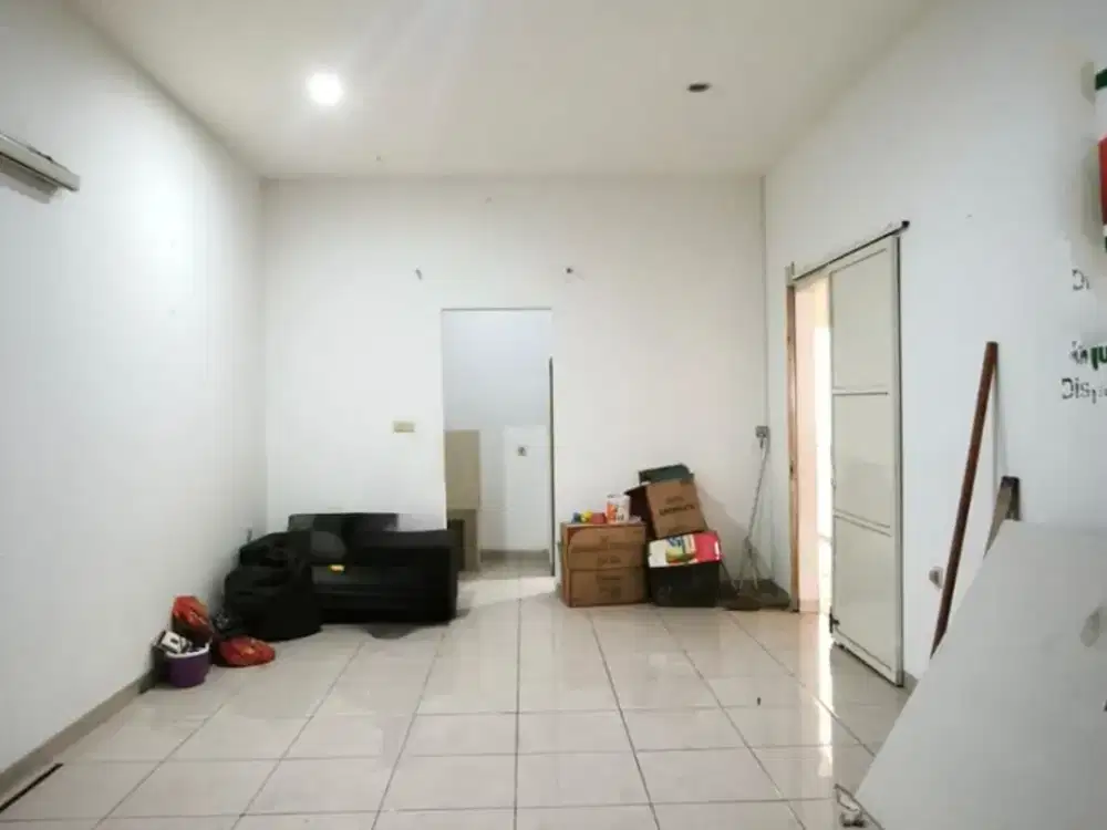 Ruang Usaha Strategis di Sudirman Mainroad