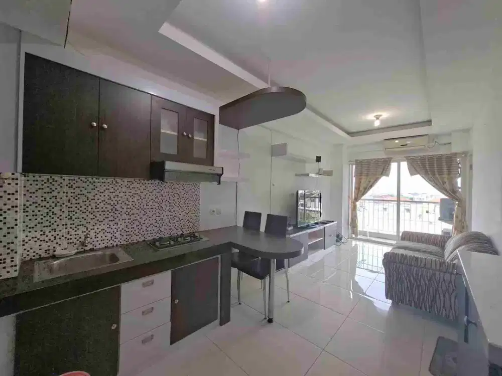Sewa 2BR Apartemen Puncak Bukit Golf Surabaya.