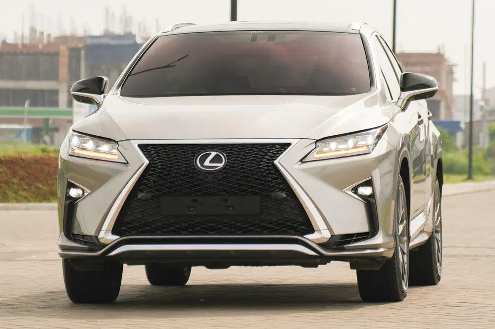 Silent Wealth! Lexus RX200 F Sport 2018 Sonic Titanium on Red! Gle400