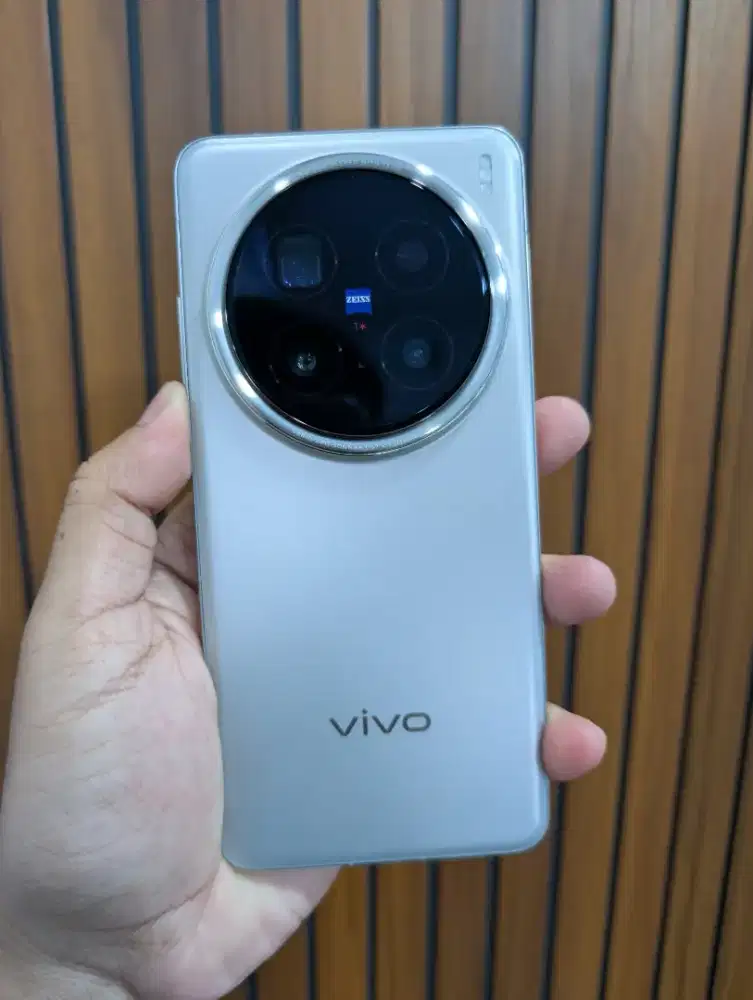 Vivo X200 Pro (16/512) Fullset Original Garansi April