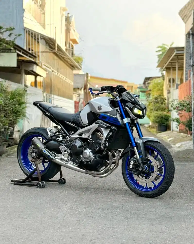 Yamaha mt09 2016 (bluerace)