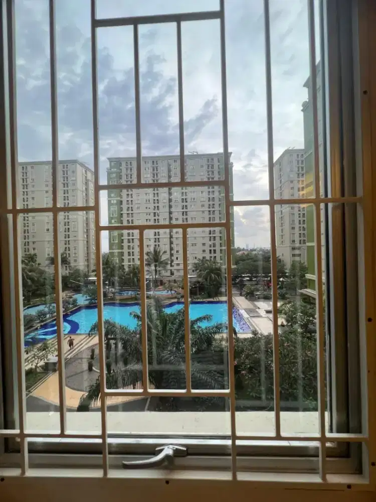 Dibutuhkan host liveĺ merangkap staff administrasi umum