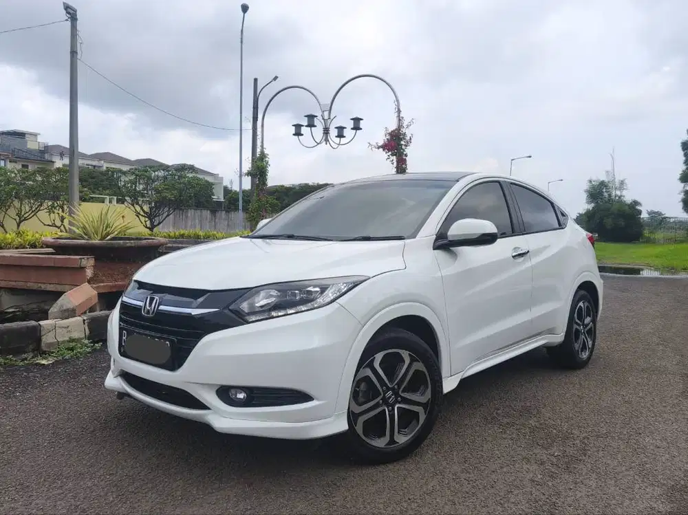 Honda HRV 1.8 RS CVT Prestige AT 2017 2018 Putih panoramic sunroof