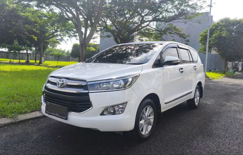 Toyota Innova Reborn 2.4 V Lux Diesel AT 2016 2017 Putih msh plastikan