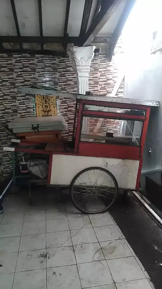 Jual Cepat Gerobak Ex Nasi Goreng BU Siap Pakai