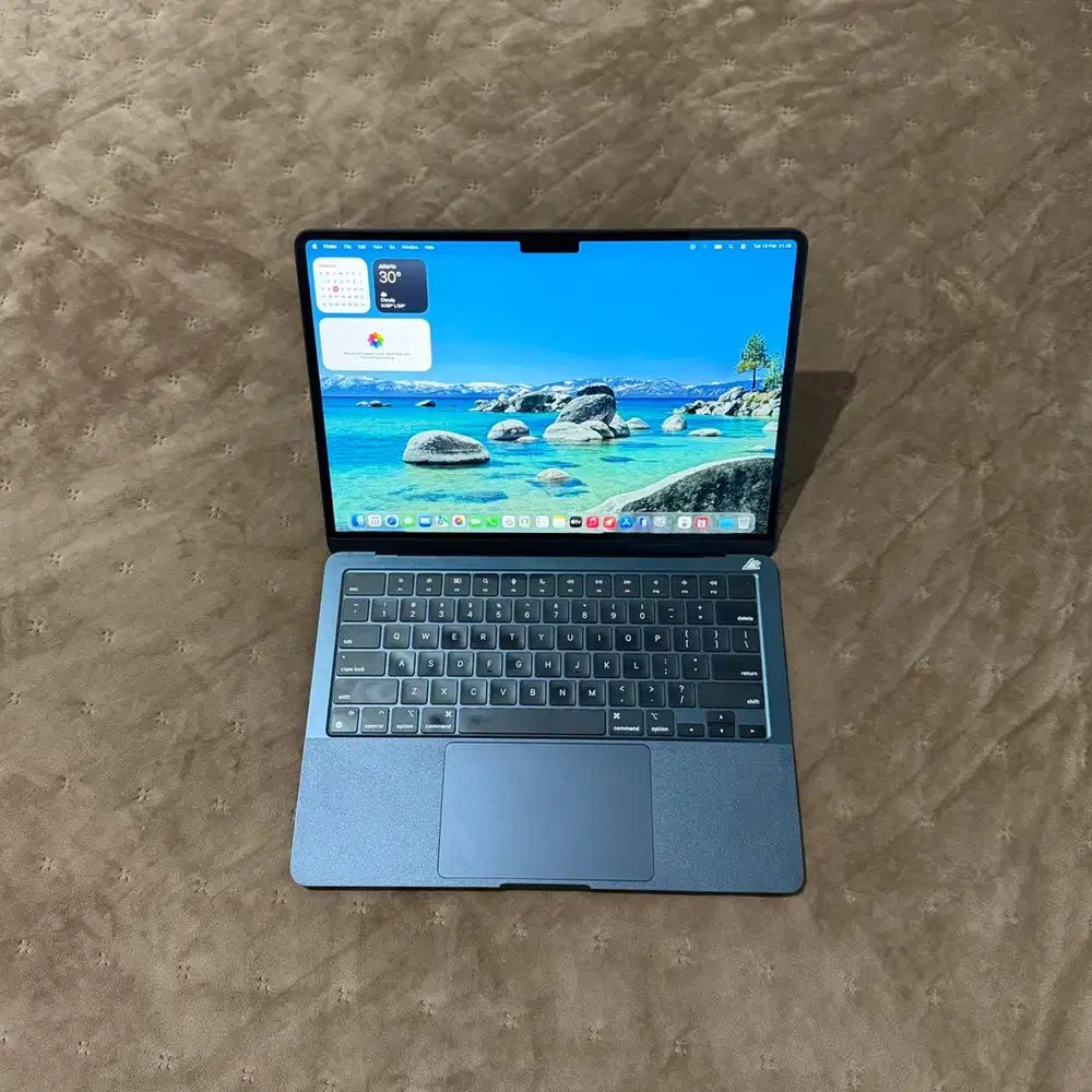 Macbook Air M2 13 inch 8/512 Midnight 2024 Like New