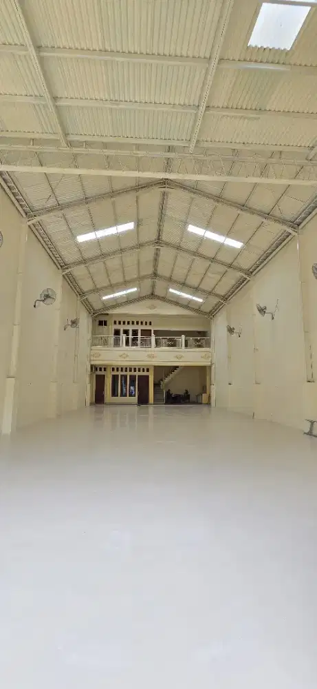 DI SEWAKAN GUDANG MODERN DI SIMONGAN - SEMARANG BARAT