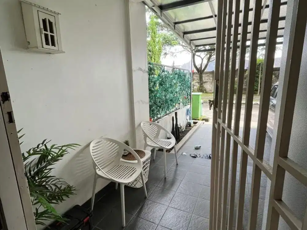 Rumah Di dalam Cluster Cherry field Dekat Kampus stt telkom Buah batu Bandung