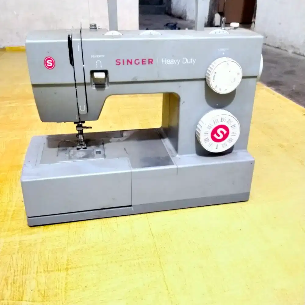 Mesin jahit singer heavy duty