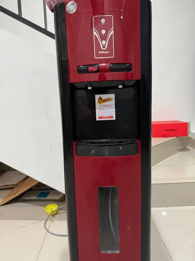 DISPENSER MIYAKO PANAS NORMAL GALON BAWAH