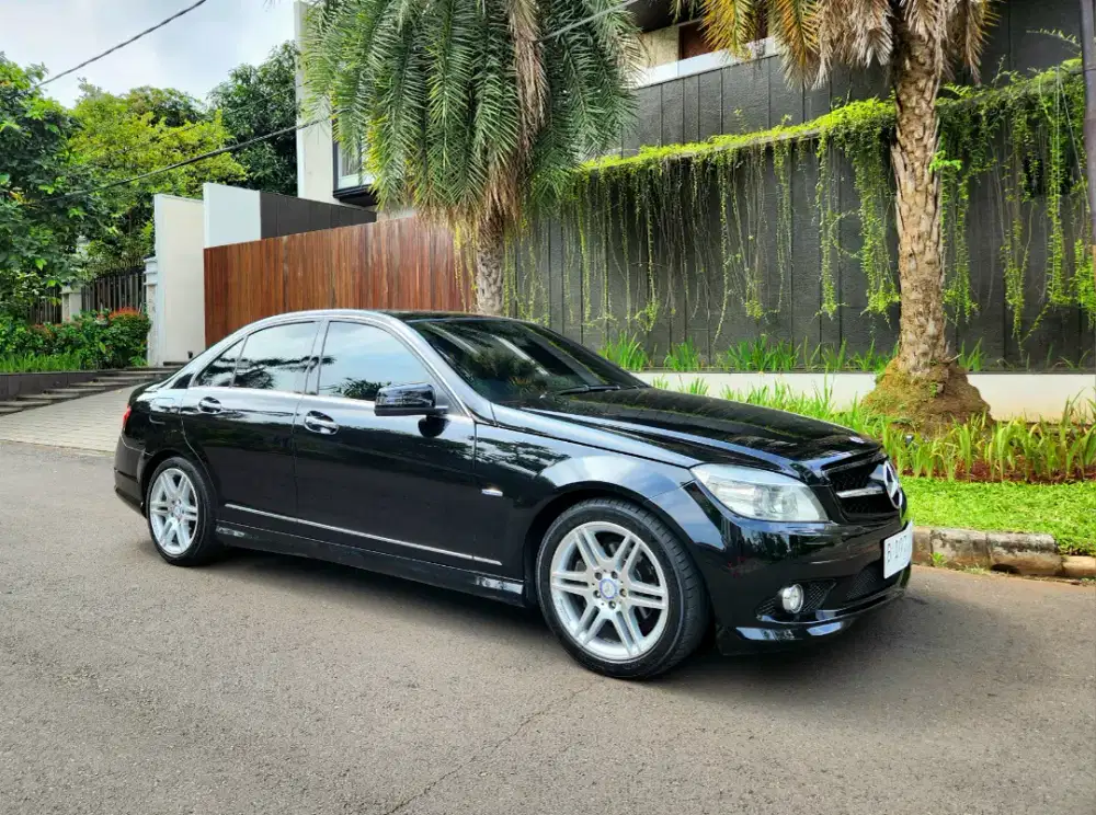 -LOW KM- C250 AMG 2010 w204