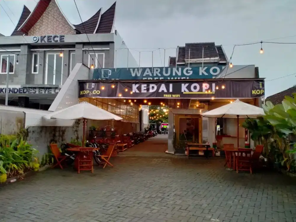 Dijual Cepat Cafe Plus Rumah Dekat Exit Toll Singosari Malang