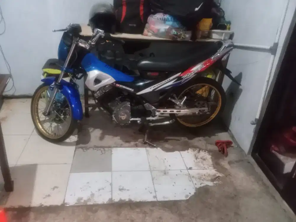 Satria Fu 2015 motor sehat siap tempur jual aja