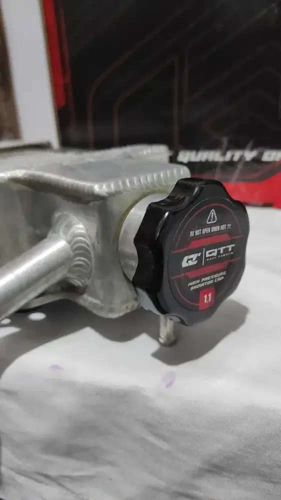 Radiator merk QTT for Vario 125 150 PCX Volume Air 350 cc 2 PLY