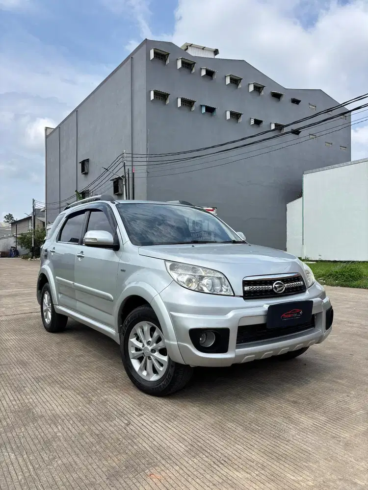 Daihatsu Terios TX manual 2013 bekas murah