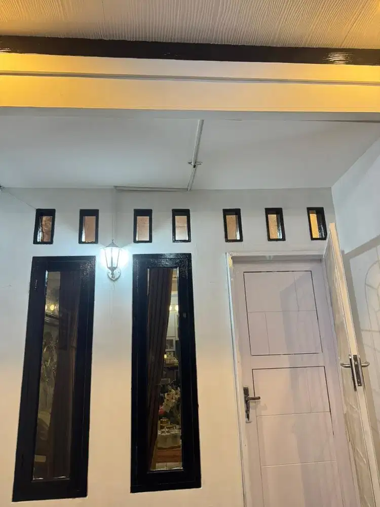 Jendela ukuran 168x48cm