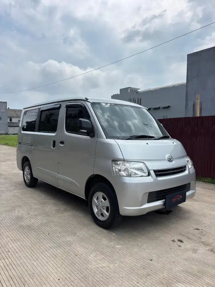 Daihatsu Gran max 2020 minibus bekas murah