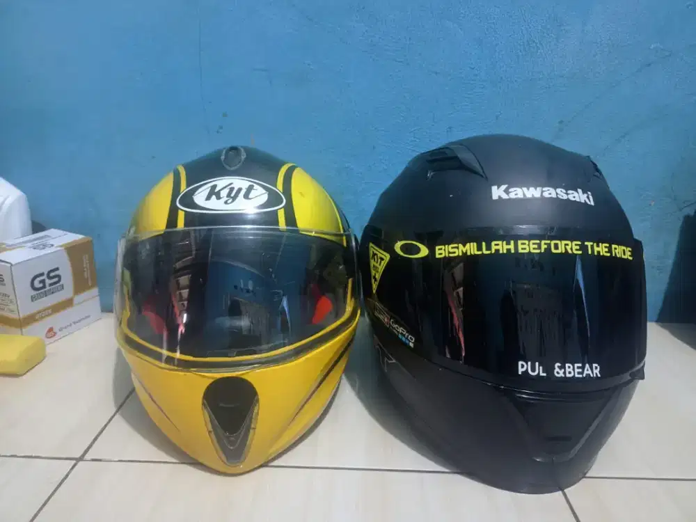Helm full face kyt