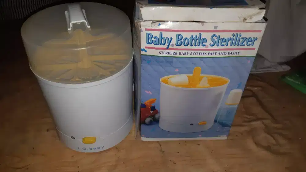 Baby bottle sterilizer