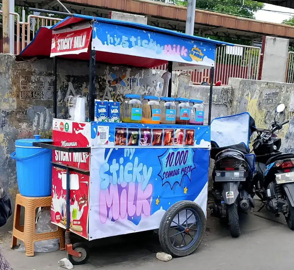 Gerobak jualan sticky milk Nego tipis