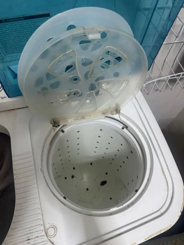 Mesin cuci 2 tabung Panasonic