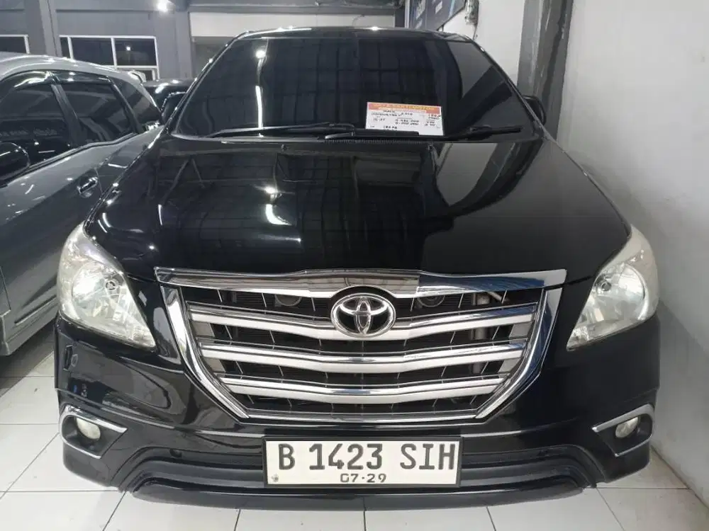 innova v 2.0 2014 matic