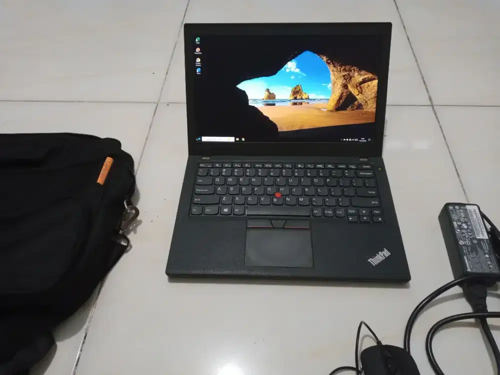 Laptop lenovo thinkpad x270 i5 ssd 256 ram 8 gb ngebut