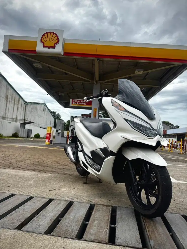 PCX 150 putih low km