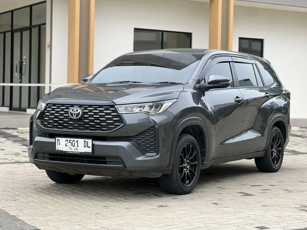 Toyota Innova Zenix 2.0 V AT 2023