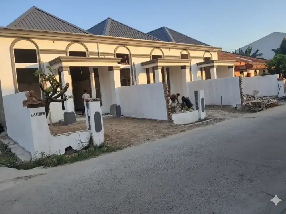 Rumah Jl Bromo Pinggir Jalan Besar | Hanya 50 an Mtr dari Main Road | Free All Biaya