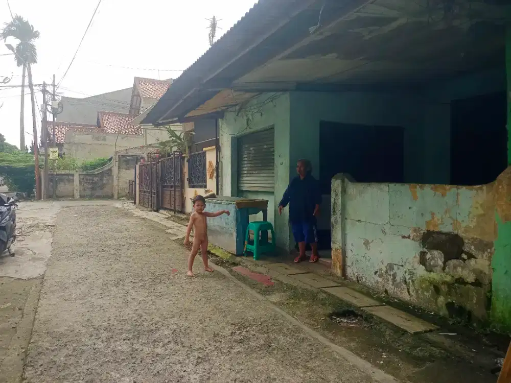 Rumah second dijual(jual tanah)9m²(300jt net)Depok 2 Sukmajaya Depok