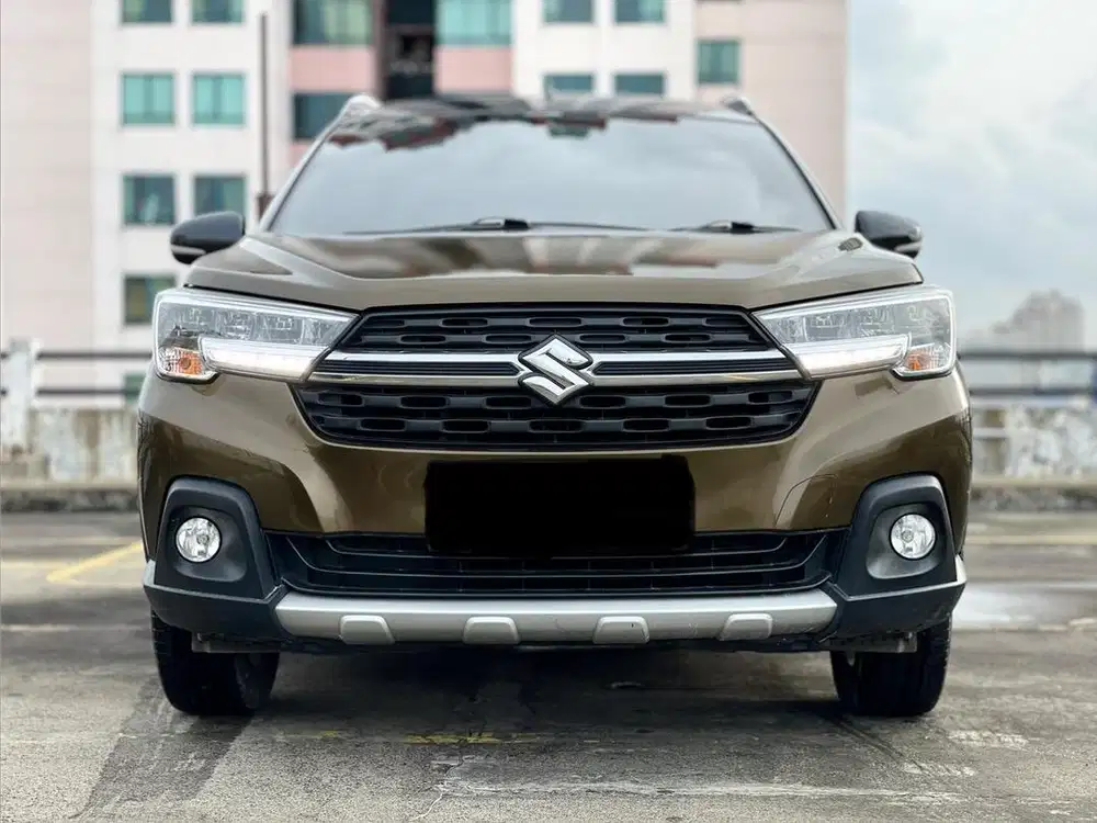 SUZUKI XL7 1.5 ALPHA AT 2022 COKLAT