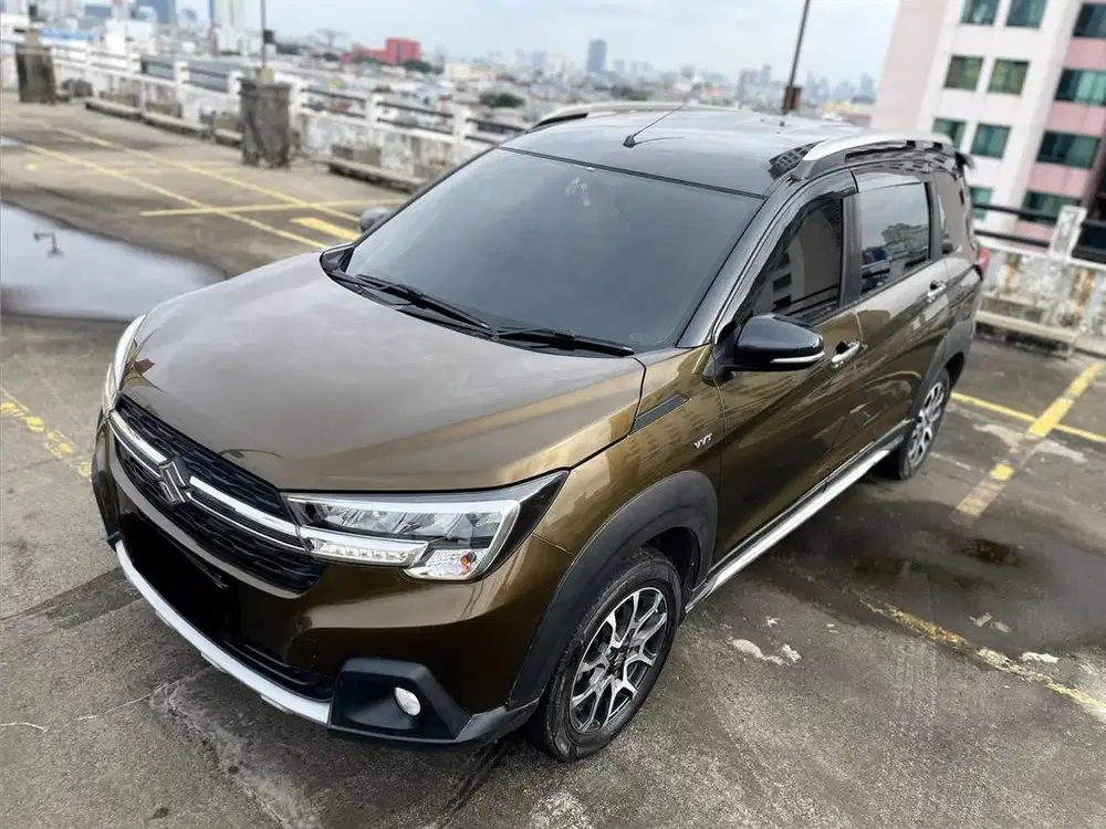 SUZUKI XL7 1.5 ALPHA AT 2022 COKLAT