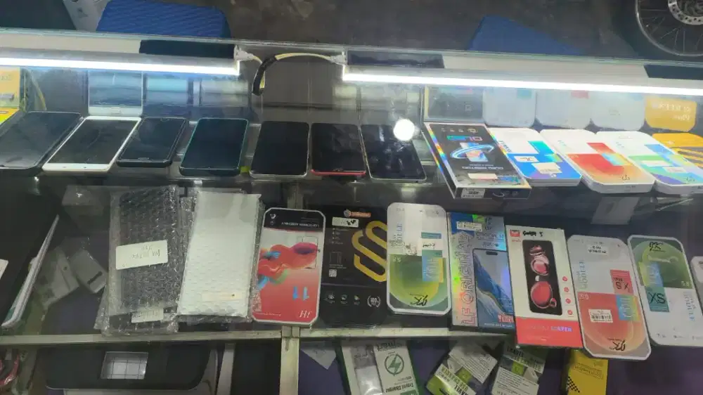 Jasa servis hp Ganti lcd dan baterai